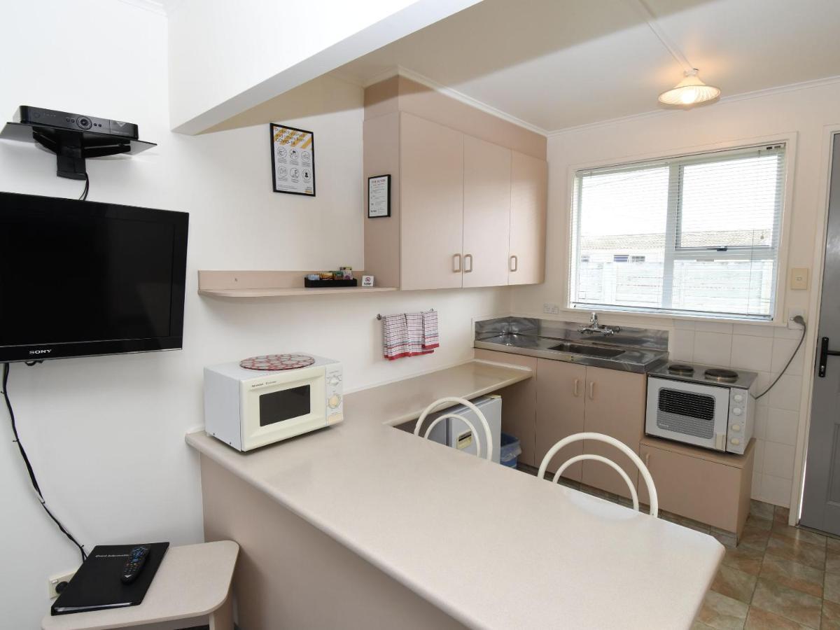 Avon Motel Hawera Bagian luar foto