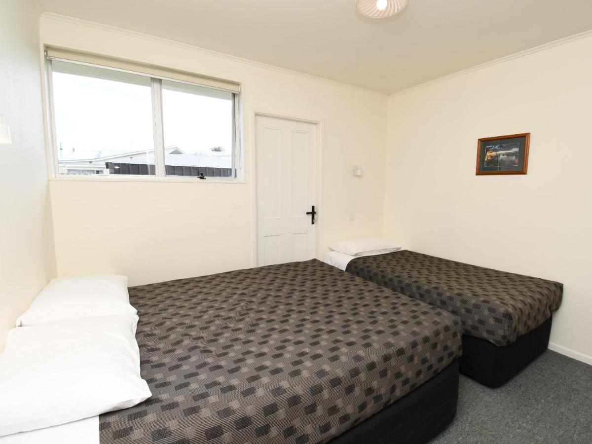 Avon Motel Hawera Bagian luar foto