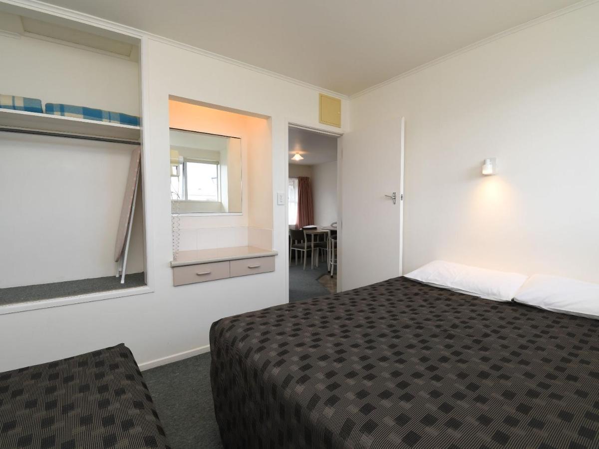 Avon Motel Hawera Bagian luar foto
