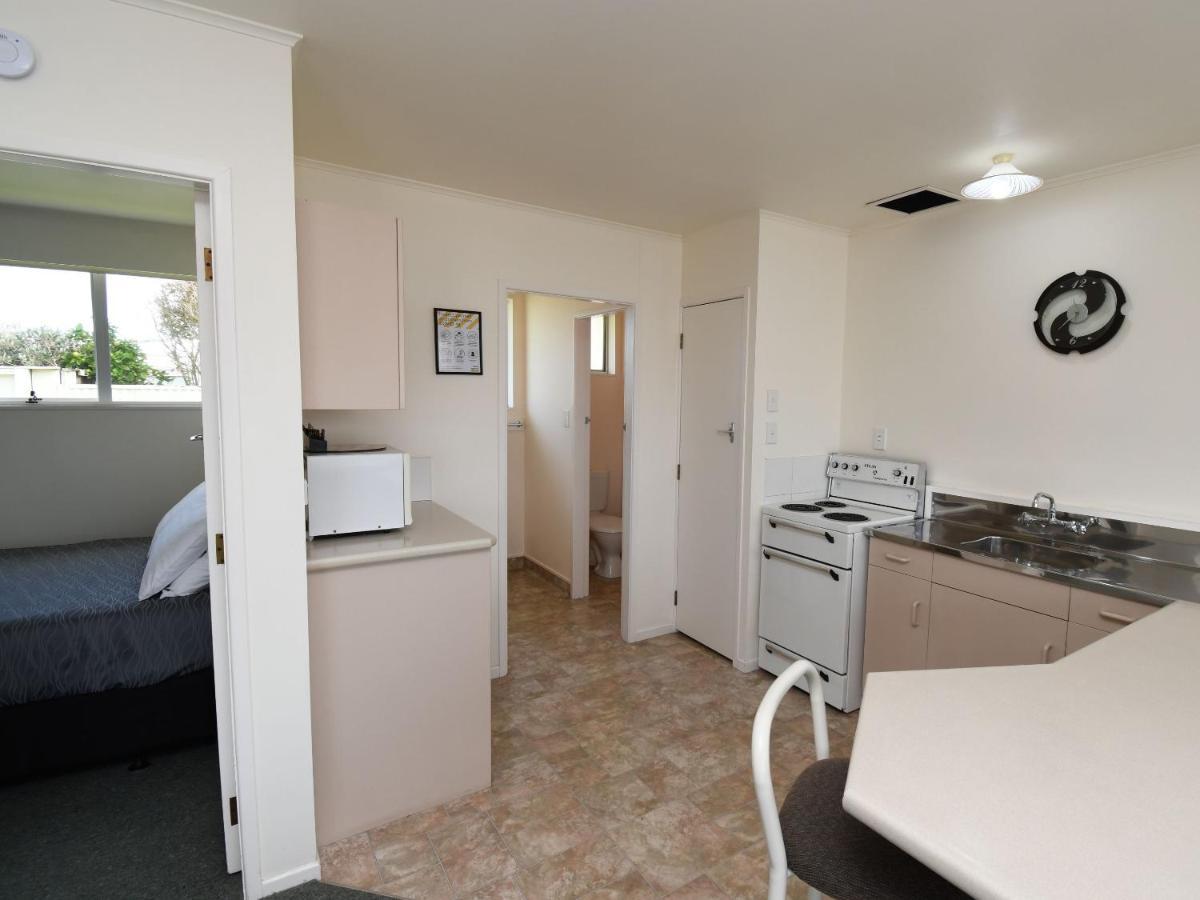 Avon Motel Hawera Bagian luar foto