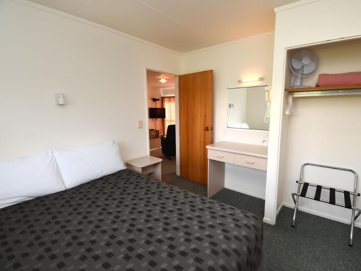 Avon Motel Hawera Bagian luar foto