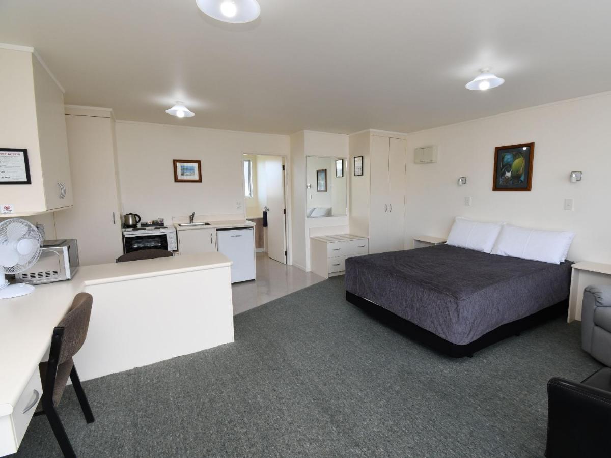 Avon Motel Hawera Bagian luar foto