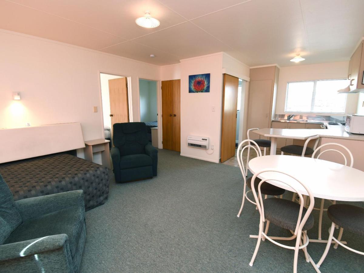 Avon Motel Hawera Bagian luar foto