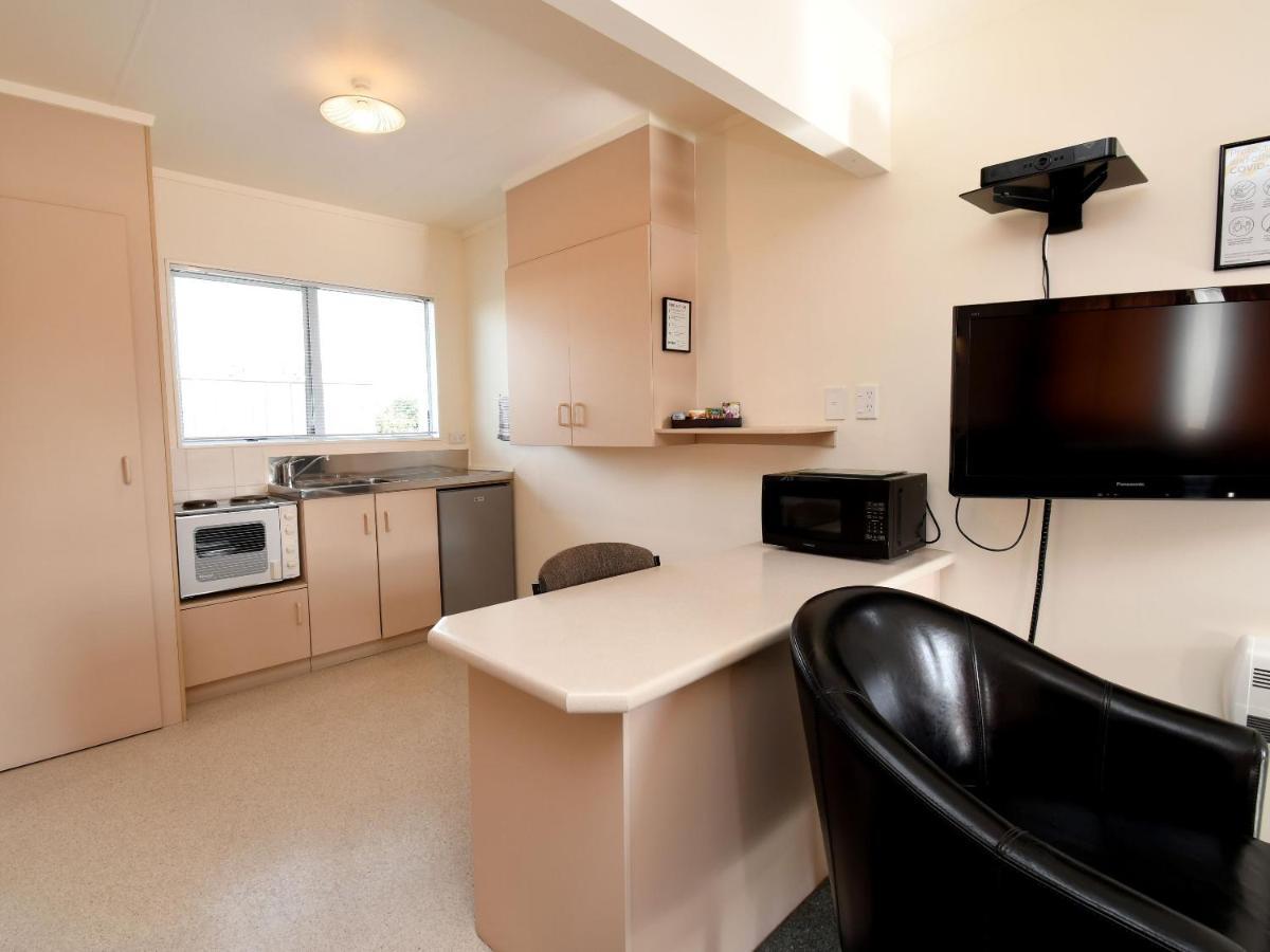 Avon Motel Hawera Bagian luar foto