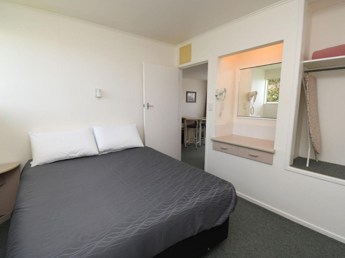 Avon Motel Hawera Bagian luar foto