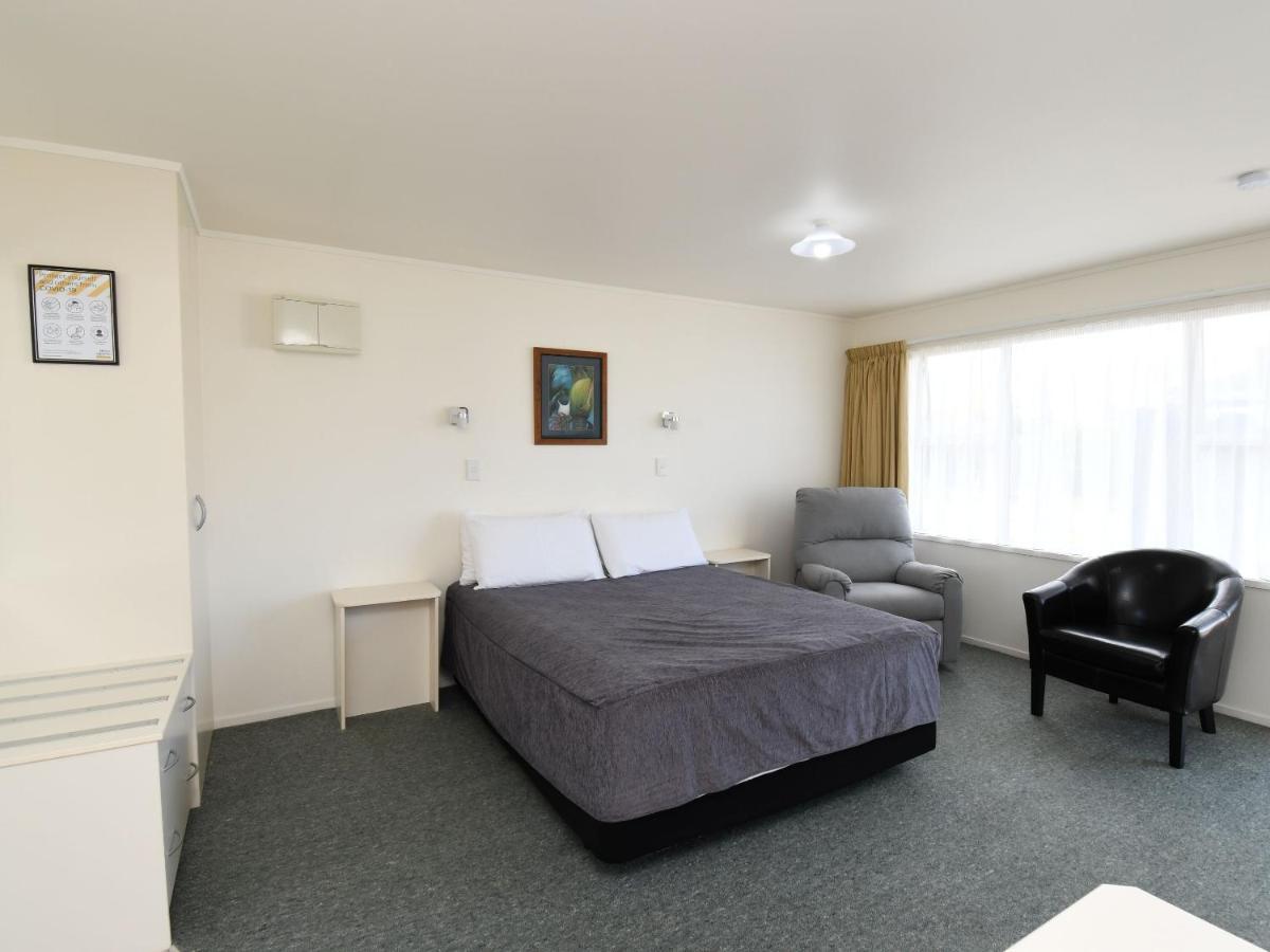Avon Motel Hawera Bagian luar foto
